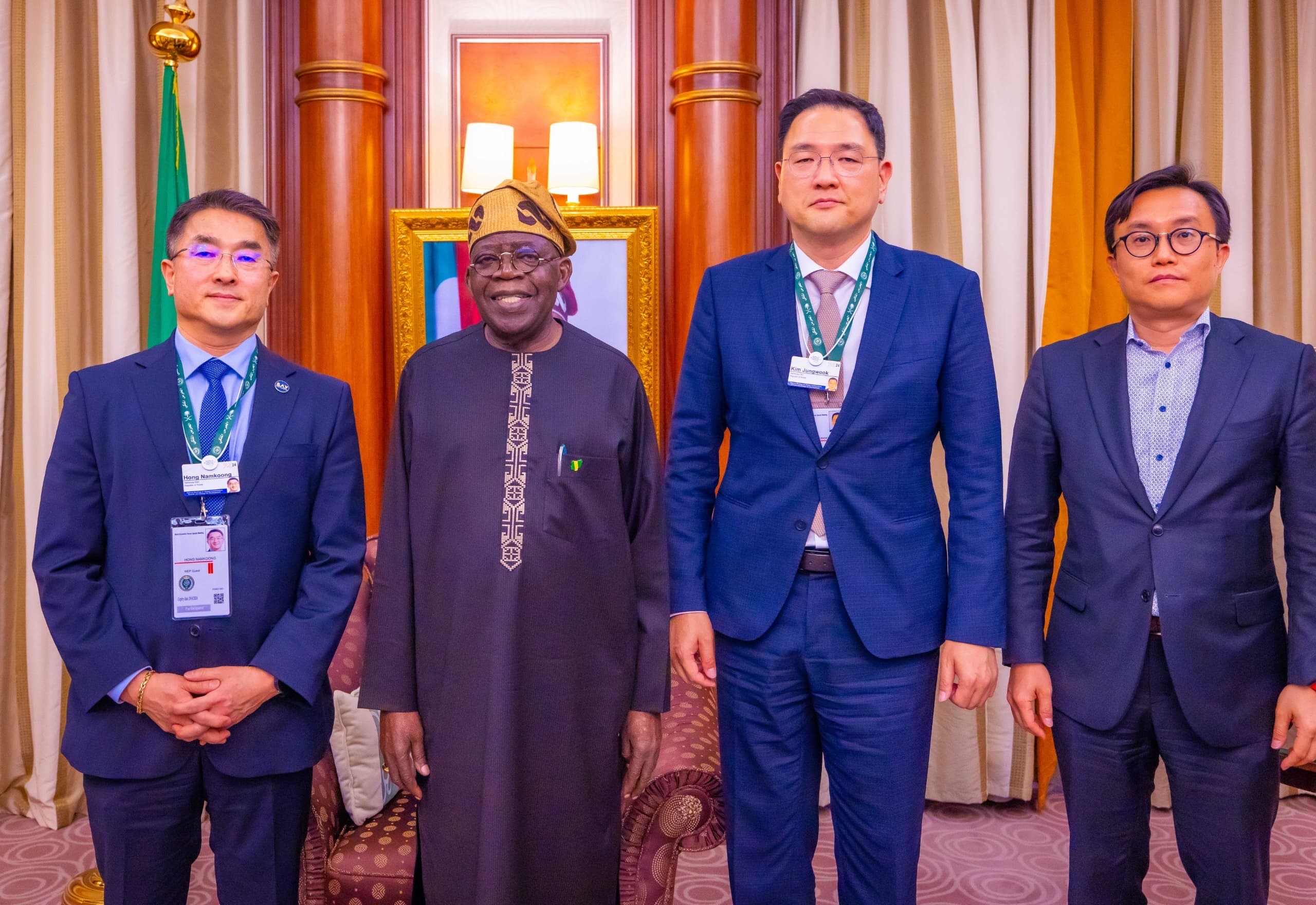 President Bola Tinubu (2nd left) and Samsung executives