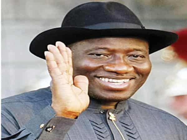Goodluck-Jonathan-pix-30-5-15-Copy