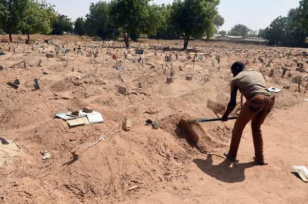 NIGERIA-UNREST-ISLAMISTS-CEMENTERY