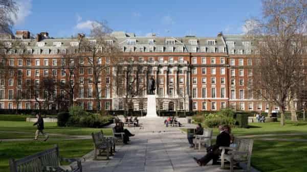 91753845_atmn6h_grosvenor_square_london_image_shot_2008_exact_date_unknown-large