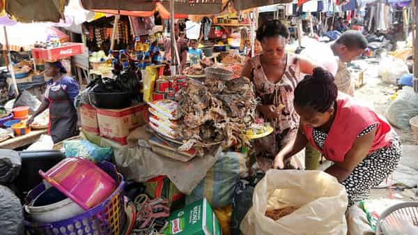 1490097396_Nigeria-market-2