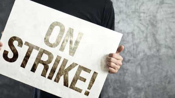 24704-784868-on-strike-picket-generic-750xx2116-1196-0-220