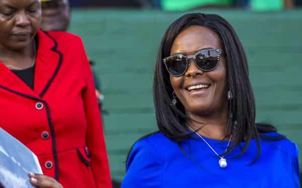 ZIMBABWE-SAFRICA-POLITICS-AGRICULTURE-ASSAULT-MUGABE