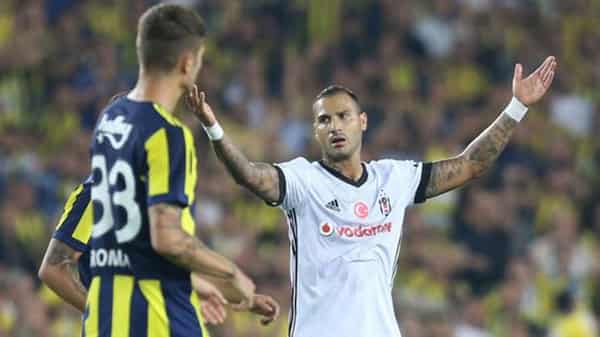 _97990304_quaresma-pe