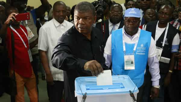 FILES-ANGOLA-POLITICS-VOTE