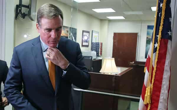Sen Mark Warner Discusses Twitter Meeting With Russia Investigators