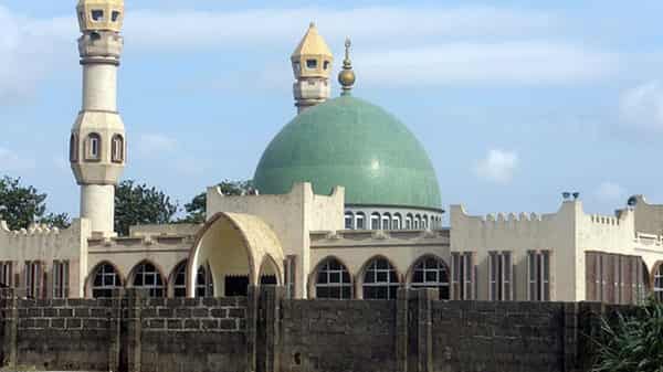 640px-2009_mosque_Lagos_Nigeria_6349959461