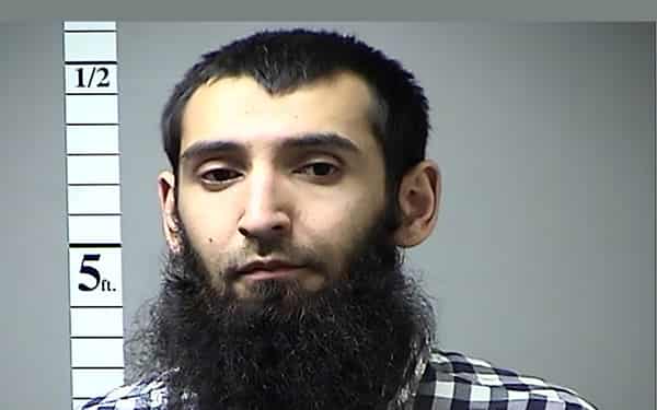 A man kills eight people in NY  with a truck in what authorities see as a terrorist attack