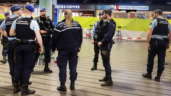 Dutch-military-police