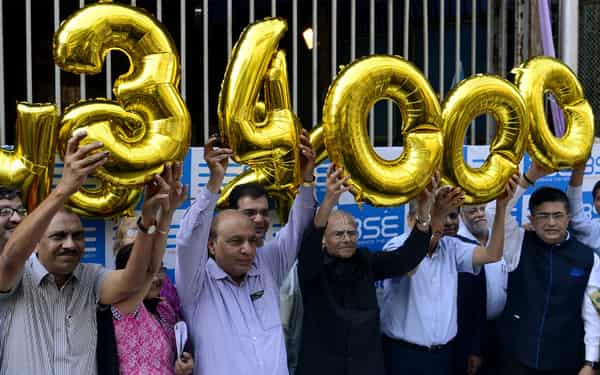 INDIA-ECONOMY-STOCKS