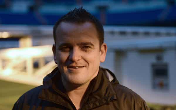 FBL-ESP-REAL MADRID-GROUNDSKEEPER