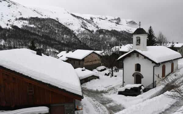 FRANCE-WEATHER-STORM