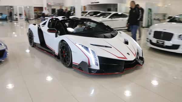 Lamborghini Veneno. Photo YouTube