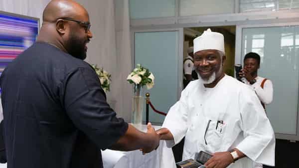 Arch-Faworaja-and-Ighosimi——Oyofo