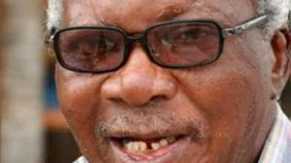 wole-soyinka-j-p-clark