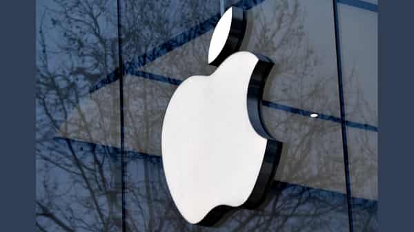 FILES-BELGIUM-ECONOMY-LOGO-APPLE