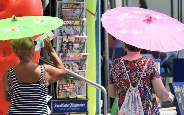 SPAIN-WEATHER-HEAT-TOURISM
