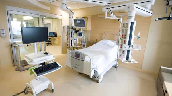 Intensive-Care-Unit