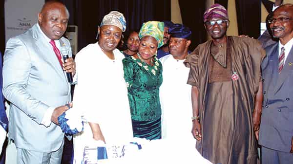 PAGE 5 PIX. 23-11-18