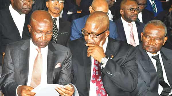 PAGE-6-PIX.—23-1-19