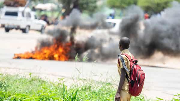 ZIMBABWE-ECONOMY-POLITICS-PROTEST-OIL