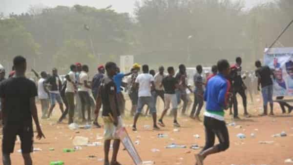 XGltYWdlc1xjb250ZW50XDE5MjAxOTQxNDQ1X2FwY2ZpZ2h0LmpwZ3w1MDB8MzAwfA==