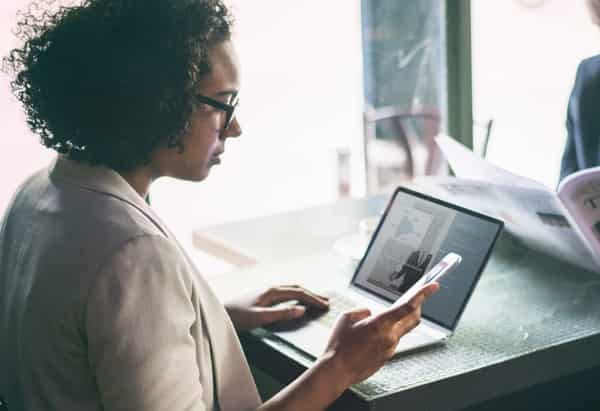 Business people working in a cafe