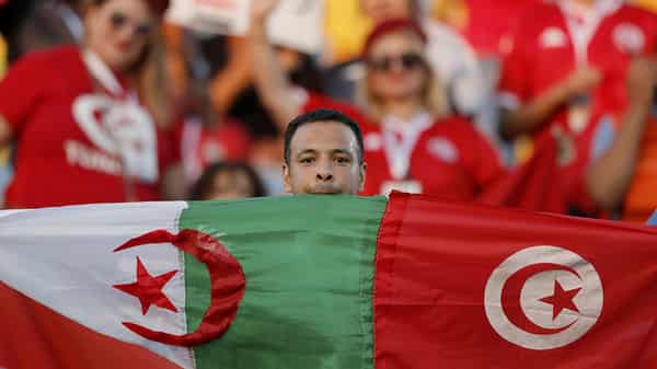 FBL-AFR-2019-MATCH9-TUN-ANG-FANS