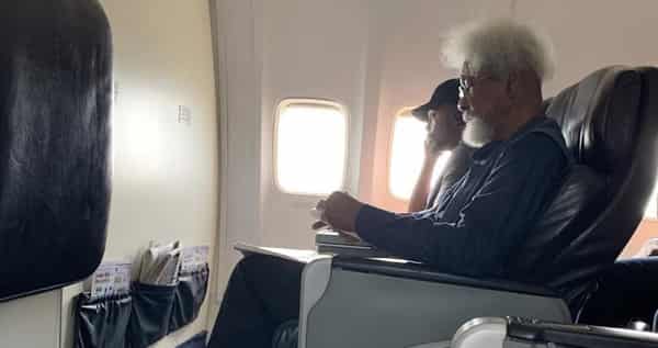 Wole Soyinka and Airline Passanger