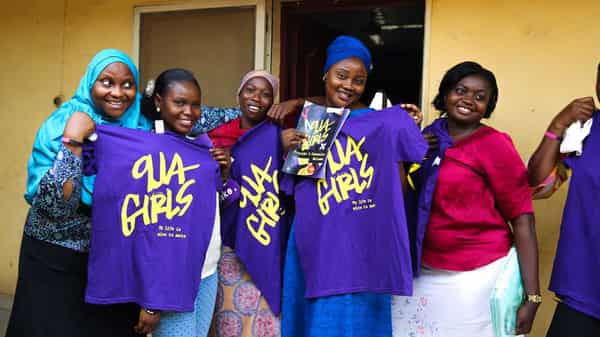 9jaGirls-2_fda14de543ae71c1e33489ce40f062a2