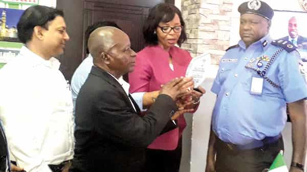 Adherence,-27-10-19-