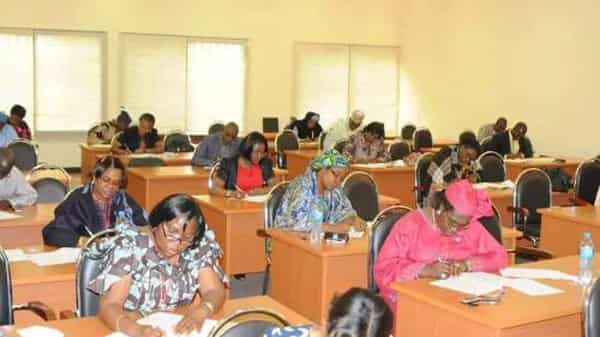 Civil-servants-exam_0