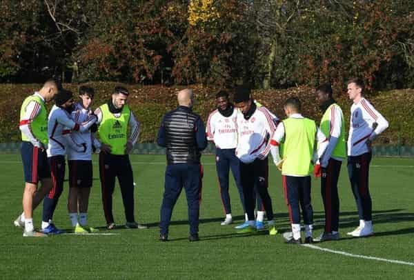 Freddie Ljungberg with Arsenal team