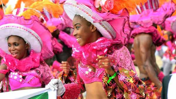 Lagos-women-dance-fiesta