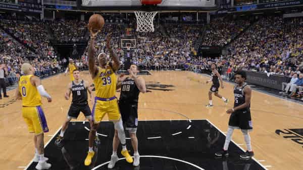 Los Angeles Lakers v Sacramento Kings