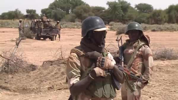 NIGER ENCADRE SUR L’ ATTAQUE MEURTRIERE CONTRE L’ ARMEE NIGERIENNE PRES DE LA FRONTIERE MALIENNE