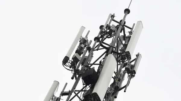 BELGIUM-HEALTH-VIRUS-TELECOMMUNICATION-5G-MAST