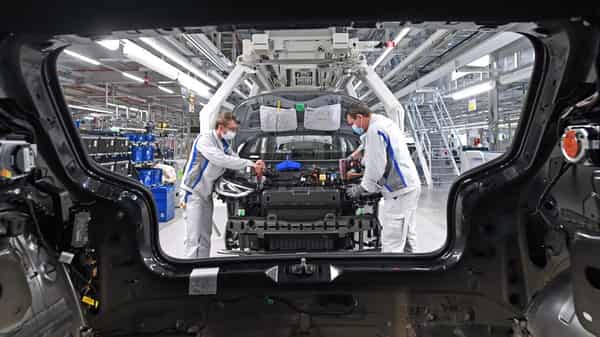 GERMANY-HEALTH-VIRUS-ECONOMY-PRODUCTION-VOLKSWAGEN