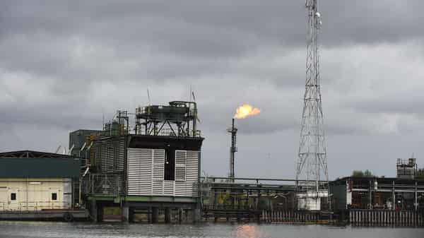 FILES-NIGERIA-ECONOMY-POLITICS-OIL