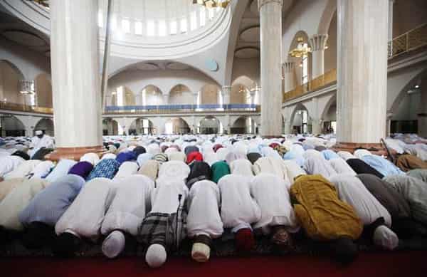 muslim-Eid-el-Fitri-celebration