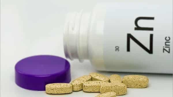 dt_140513_zinc_vitamins_bottle_supplement_800x600