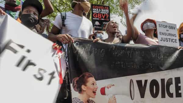 SAFRICA-MIGRATION-DEMO