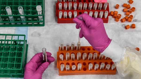 FILES-US-HEALTH-VIRUS-VACCINE