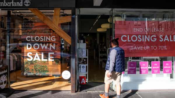 FILES-NZEALAND-HEALTH-VIRUS-ECONOMY