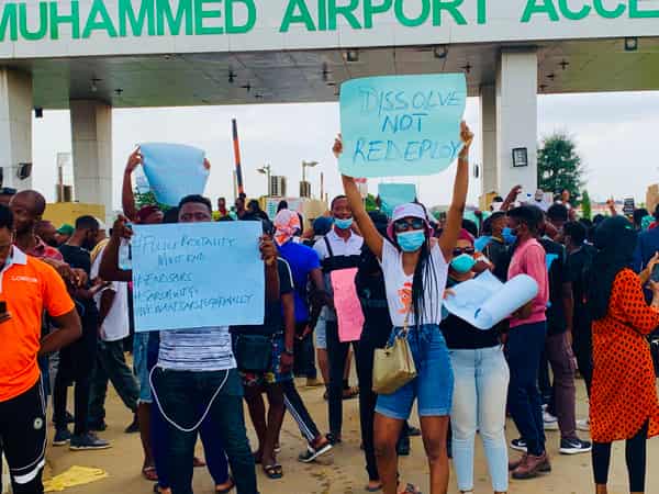 4EA3A026-2AF2-4F44-AF75-0DD2B2063991