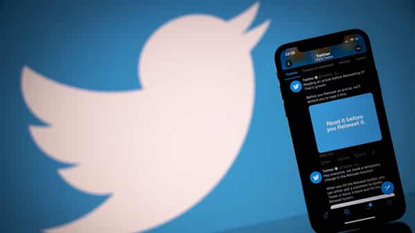 FILES-US-EARNINGS-IT-LIFESTYLE-TWITTER