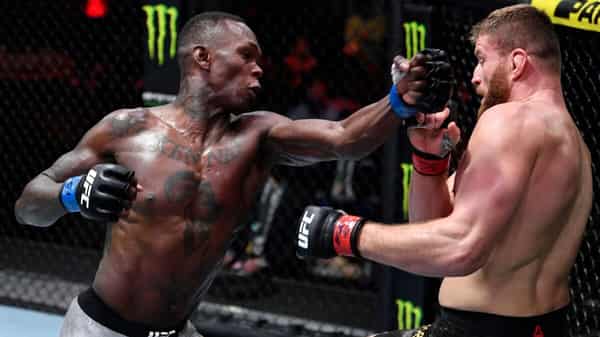 Blachowicz-stuns-Adesanya