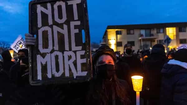 E1498A08-2BEE-4D28-ADD0-B1540B1274D0