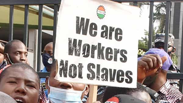 Pic 6 CAC employees protests in Abuja