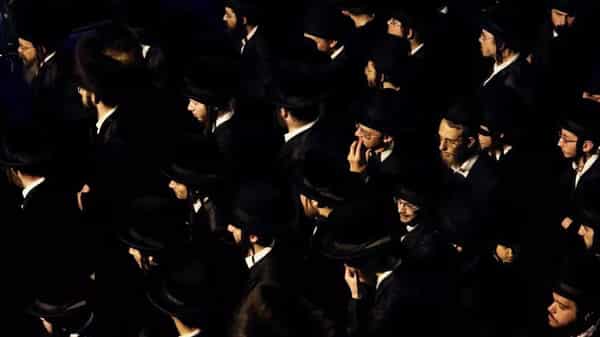 7DEA782C-0C42-4C6B-9779-F093F8EAD528